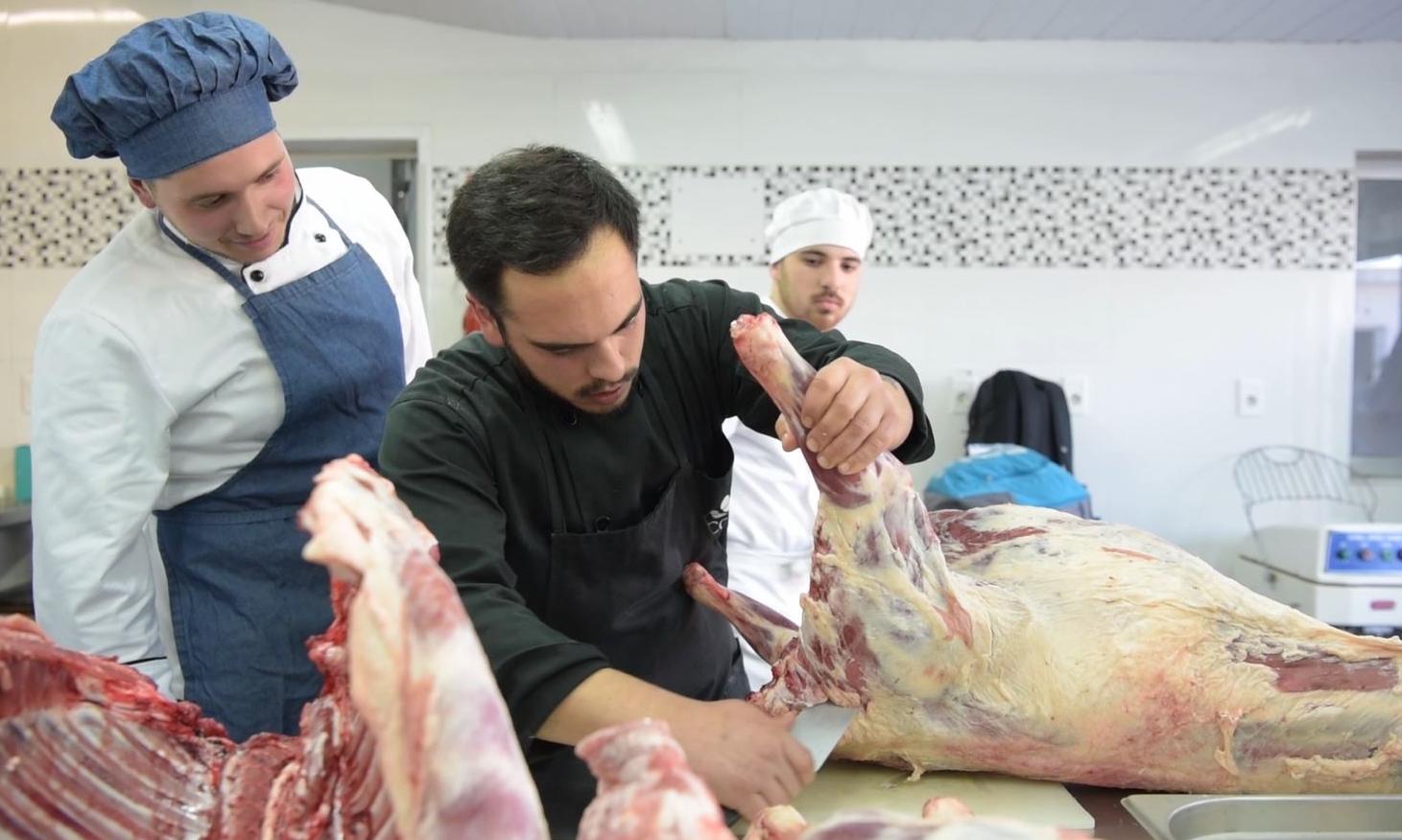 Estudiantes de la Tecnicatura en Gastronomía