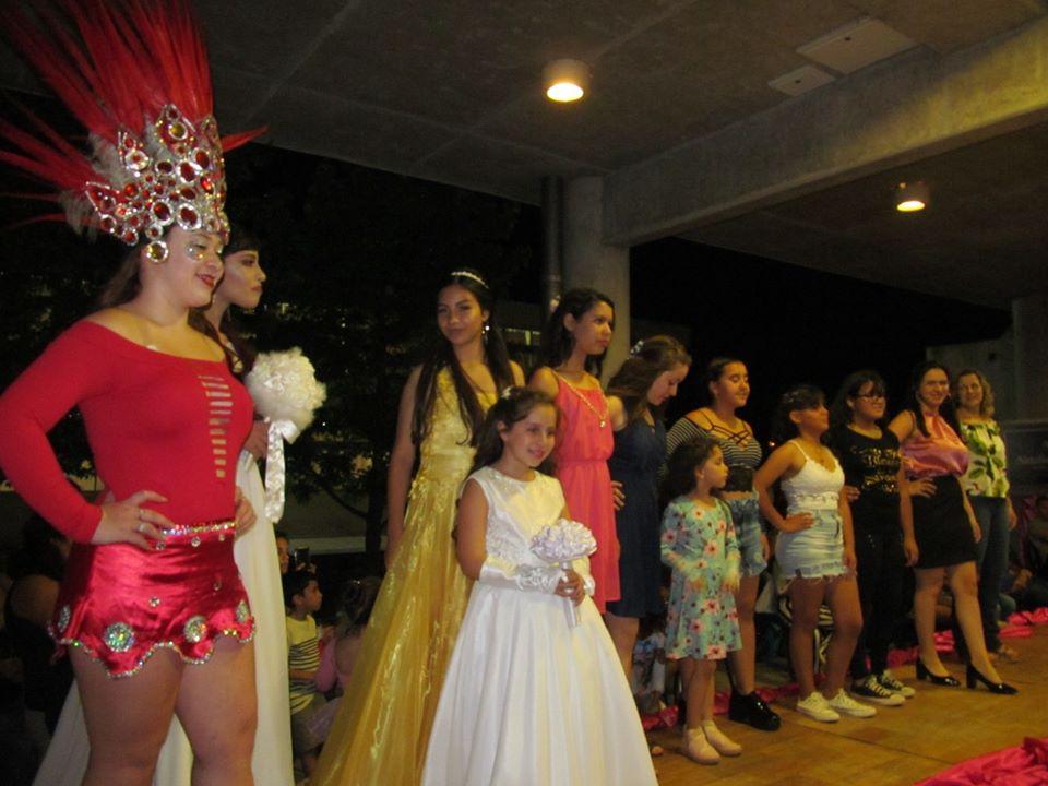 Muestra Escuela Técnica Rivera Desfile