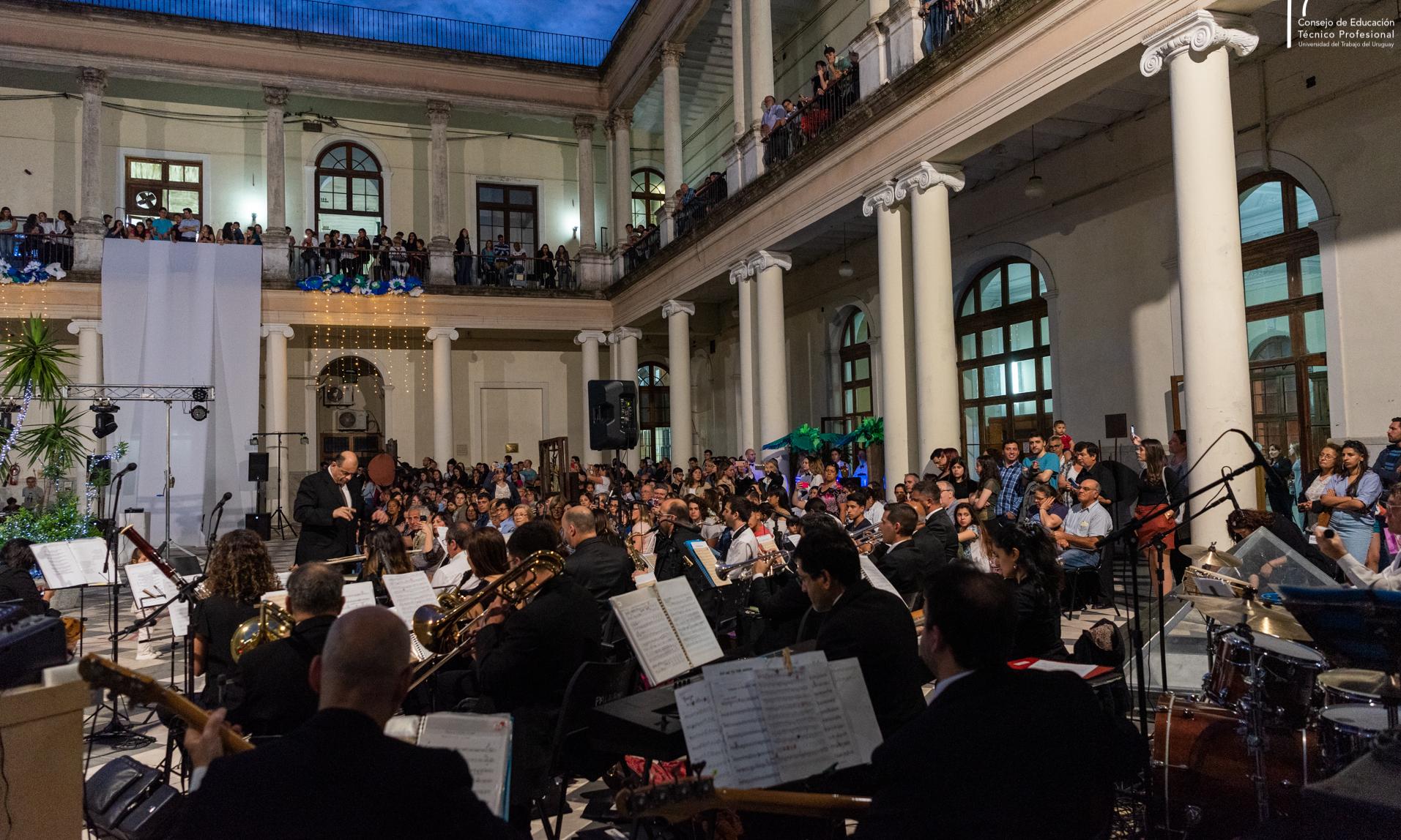 Orquesta de UTU. Muestra Escuela Técnica Palermo