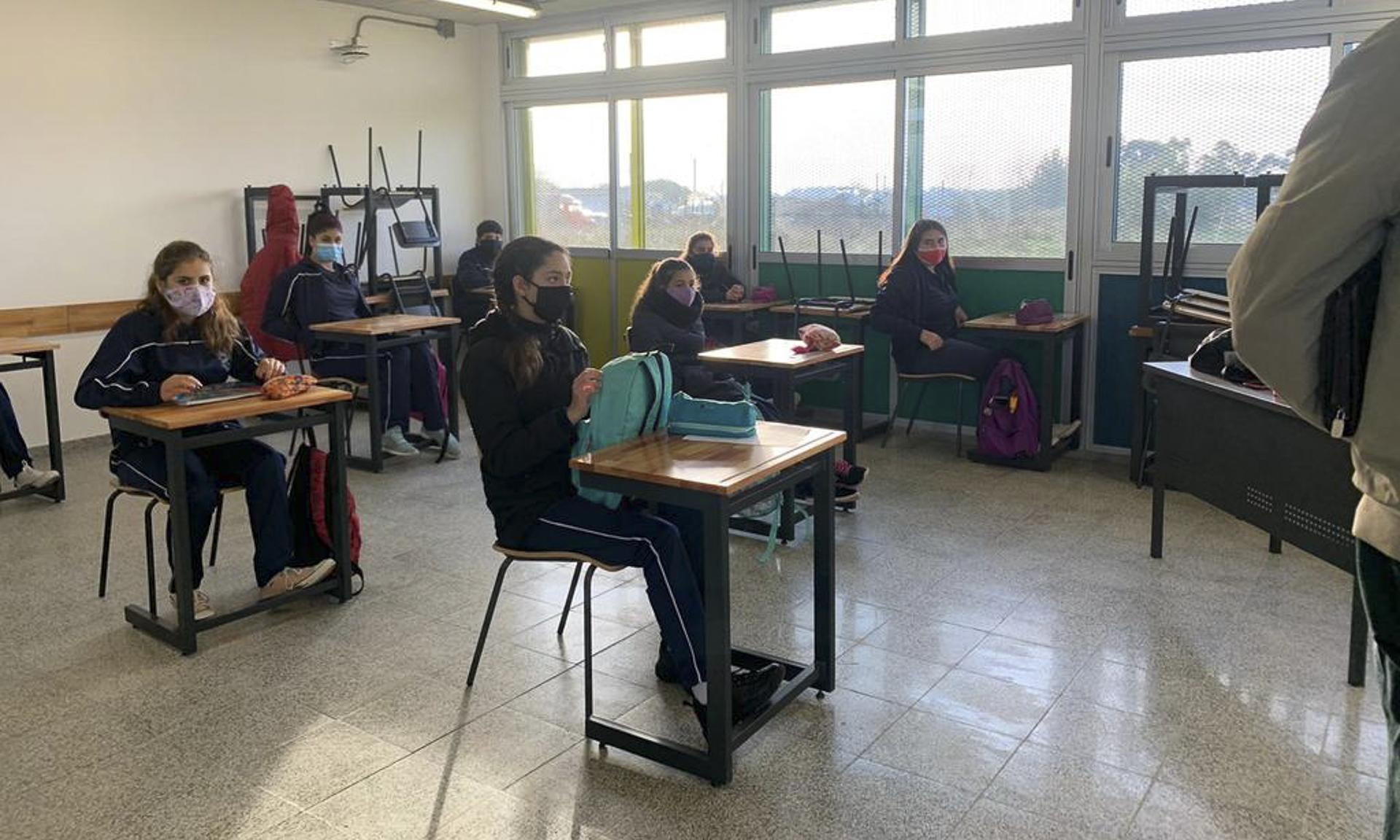 Salón esc tec Pando
