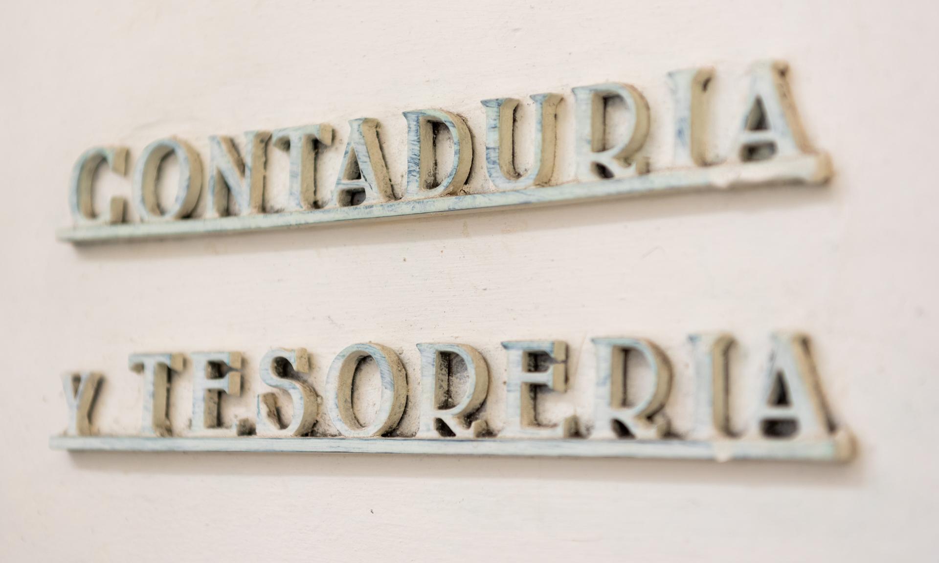Letrero del Departamento de Tesorería del Programa Financiero Contable.