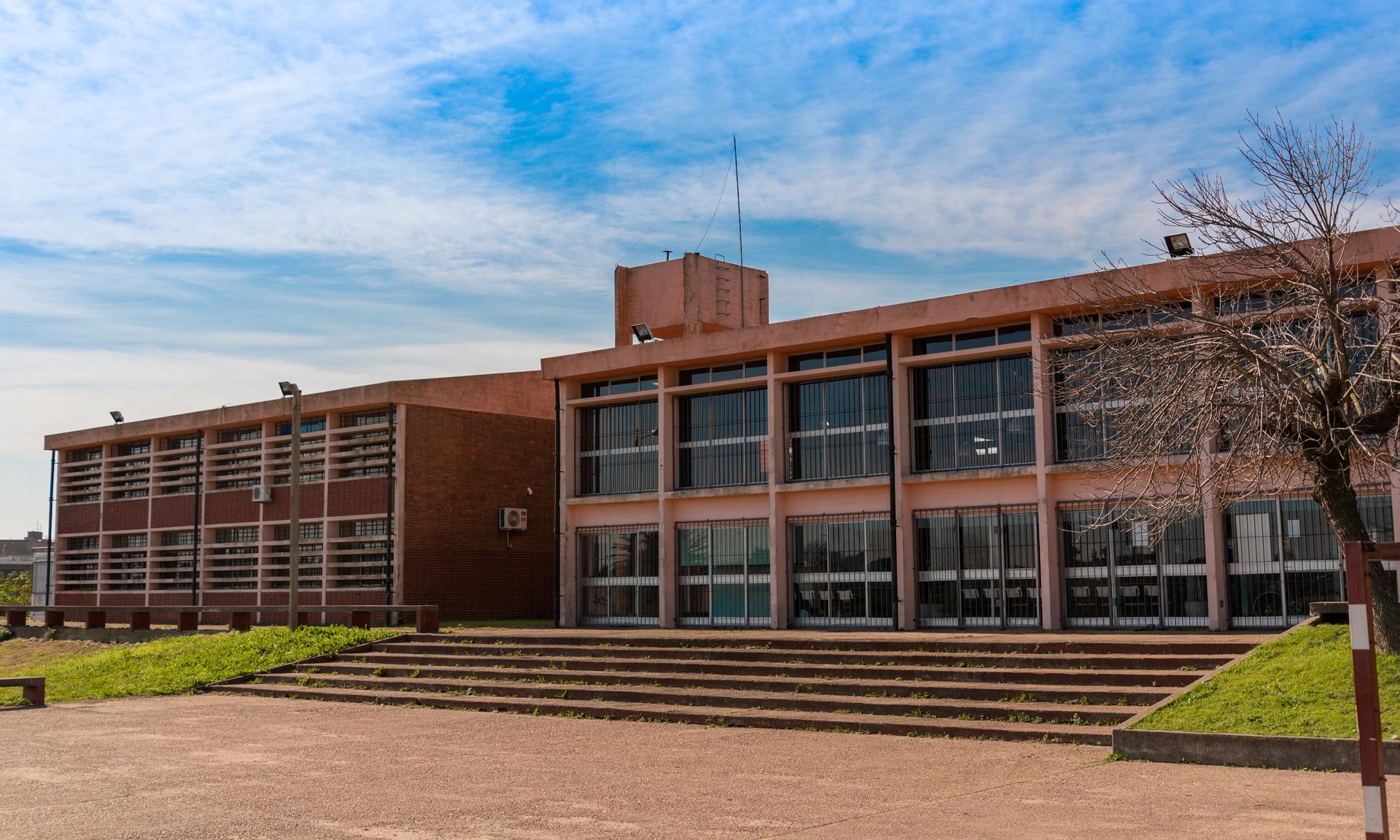 Fachada Escuela Técnica Superior Marítima 