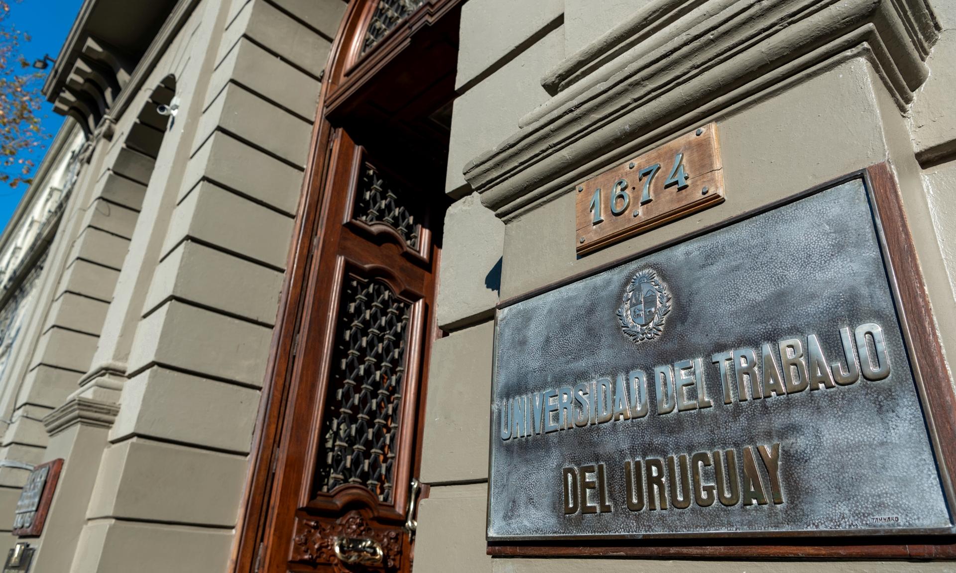 Fachada de UTU