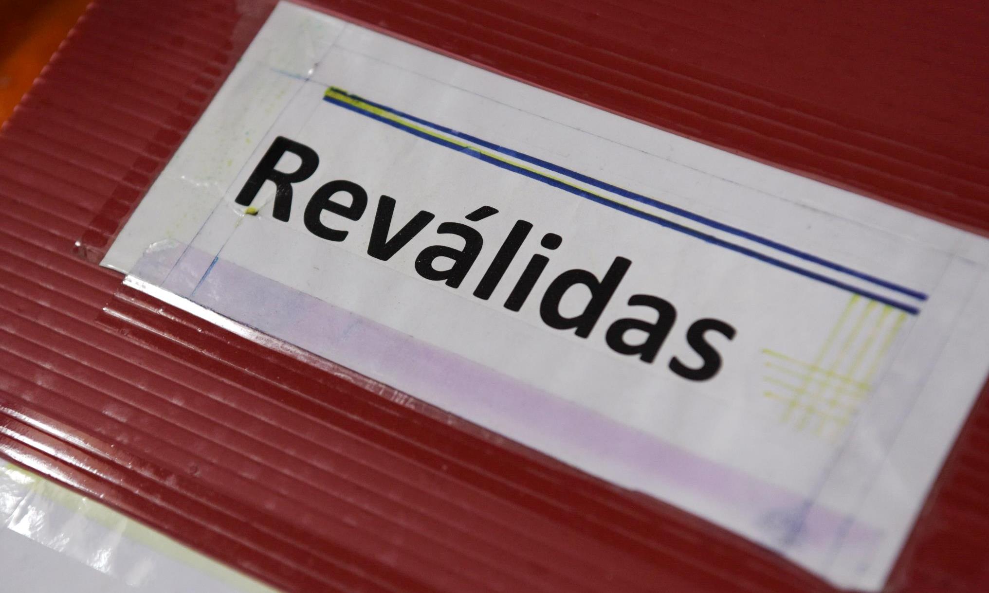 revalidas