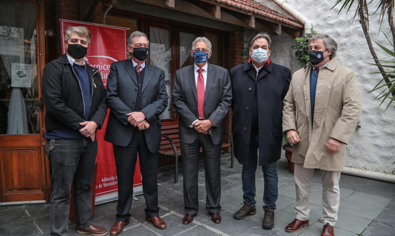 Director de UTU con autoridades de la Unión de Vendedores de Carne