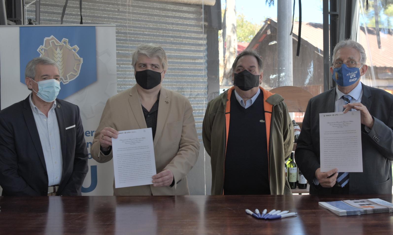 Firma de acuerdo entre la UTU y la Unión Vendedores de Carne