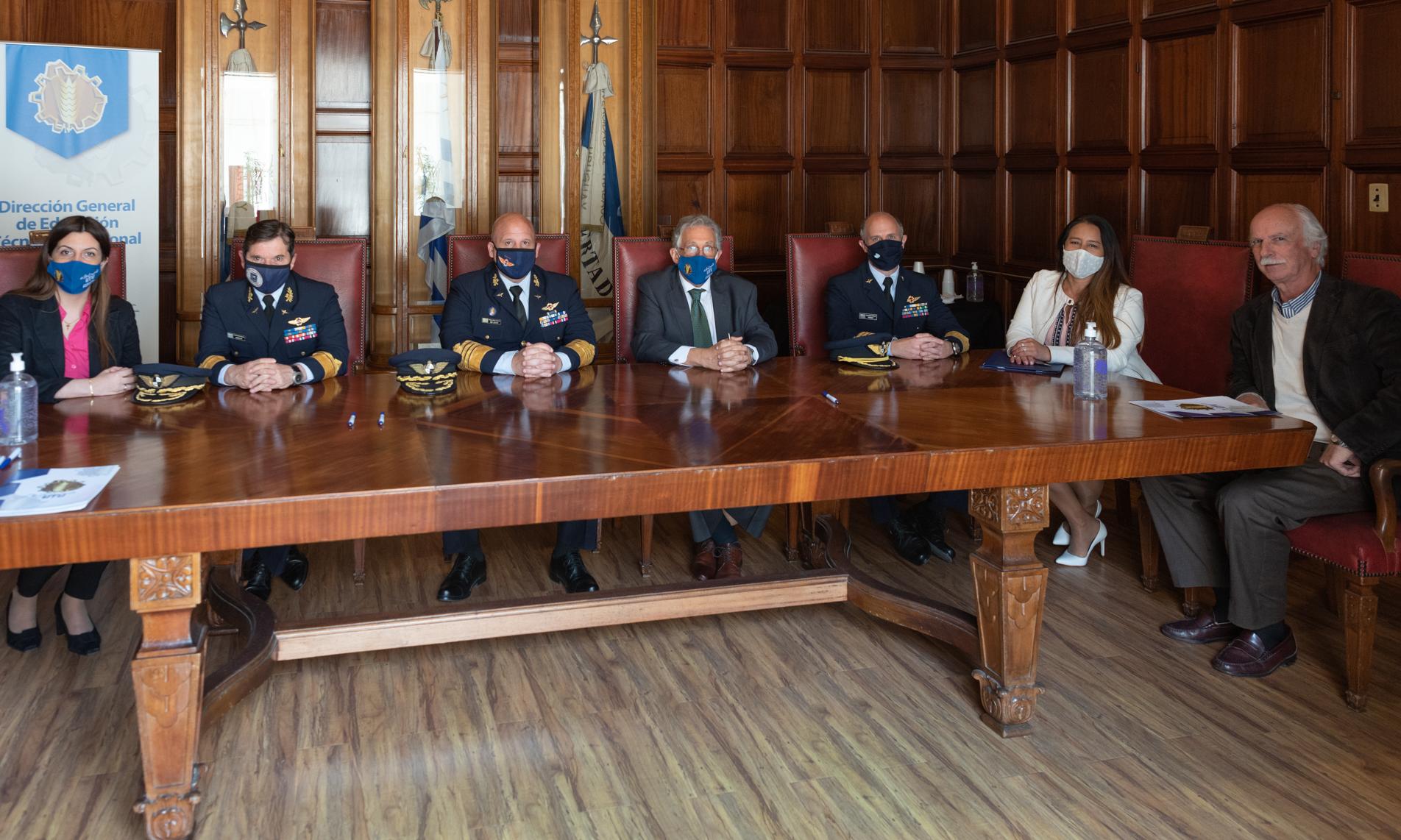 Todas las autoridades