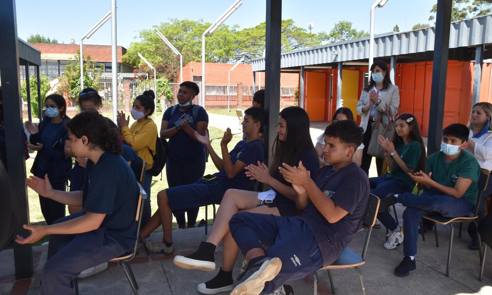 Finalistas del concurso “La Virtualidad Nos Acerca”
