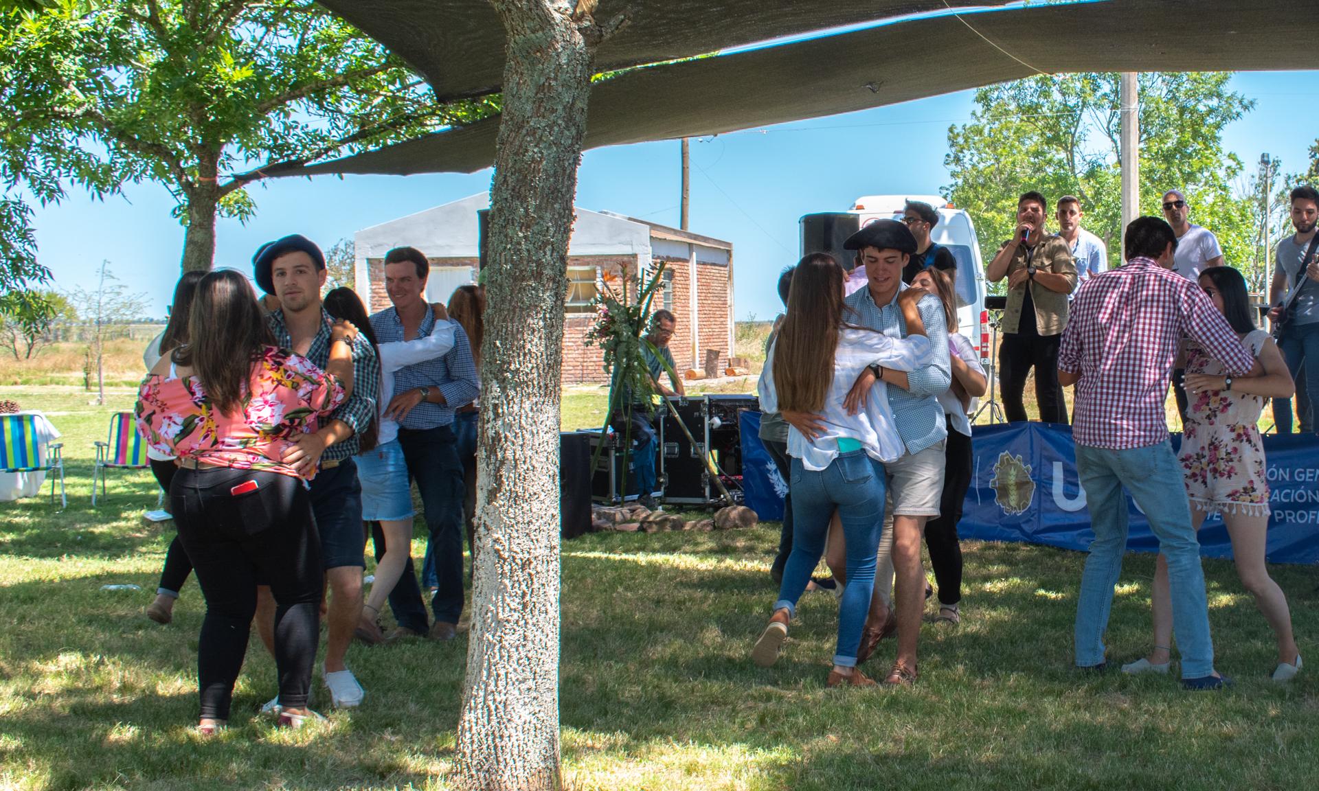 Fiesta cierre de cursos Escuela Agraria Superior "La Carolina"