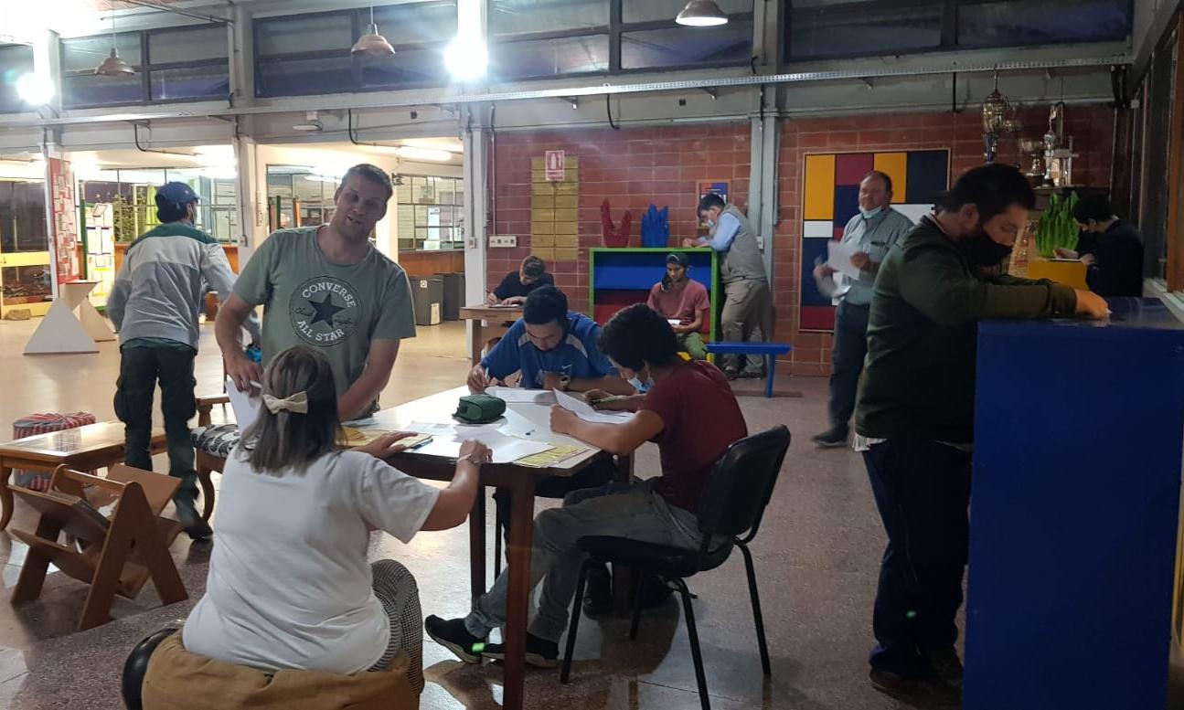 Concurso de lectura en la Escuela Técnica Nº 1 de Treinta y Tres