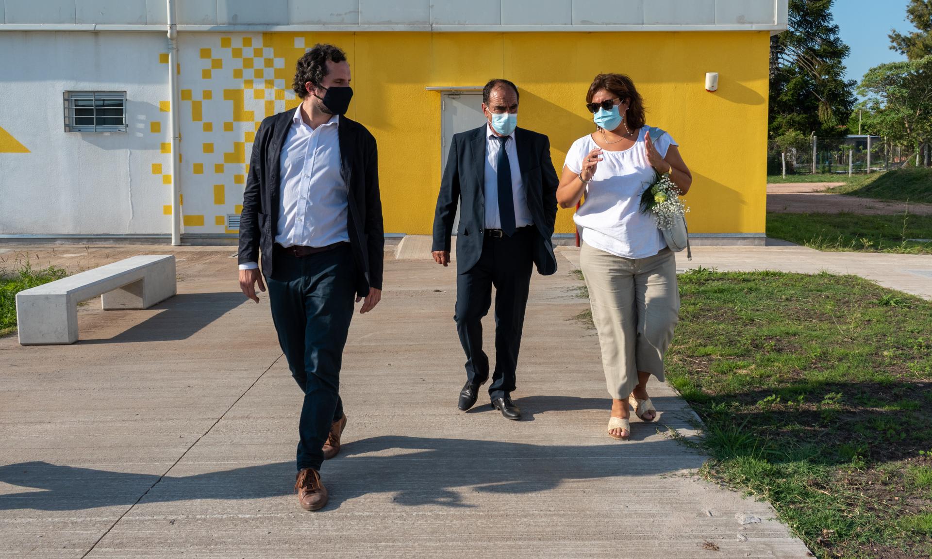 Baroni, Cravea y directora