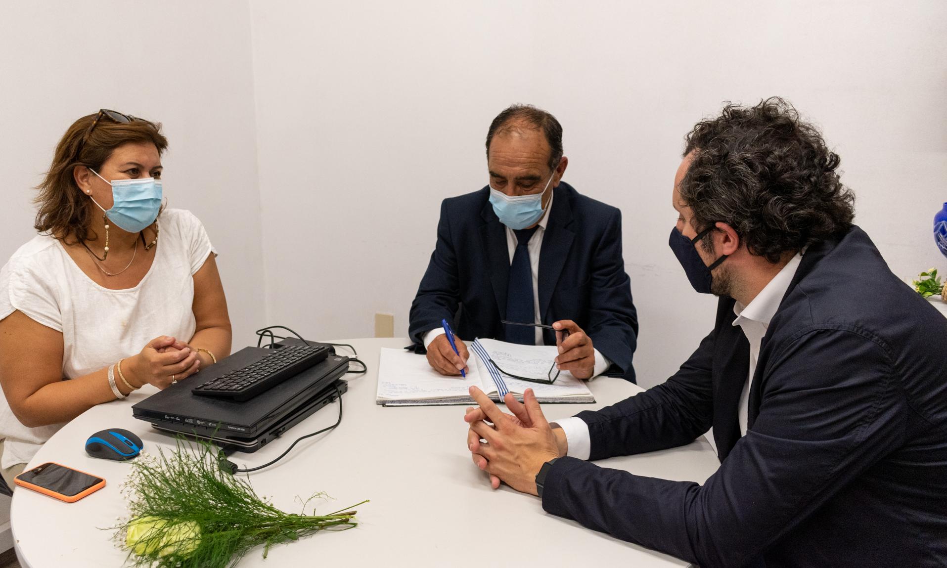 Baroni, Cravea y directora