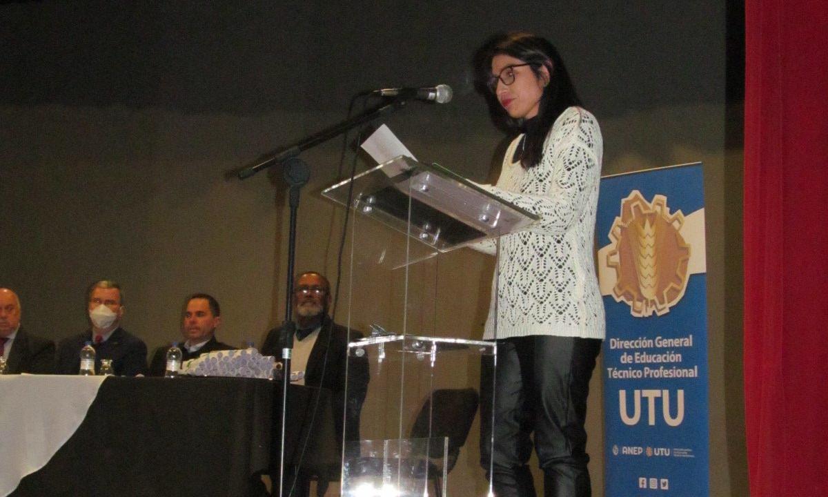 acto de colación de grado de los alumnos de los Bachilleratos Binacionales