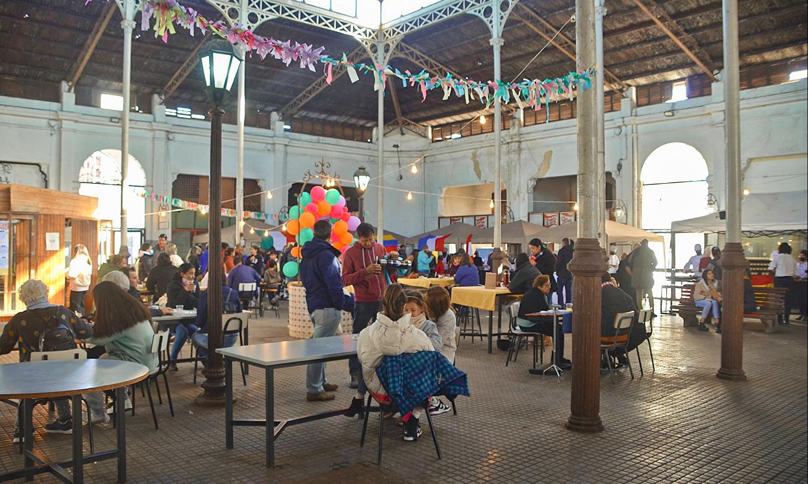 Muestra gastronómica "El sabor del mundo" por alumnos de Florida