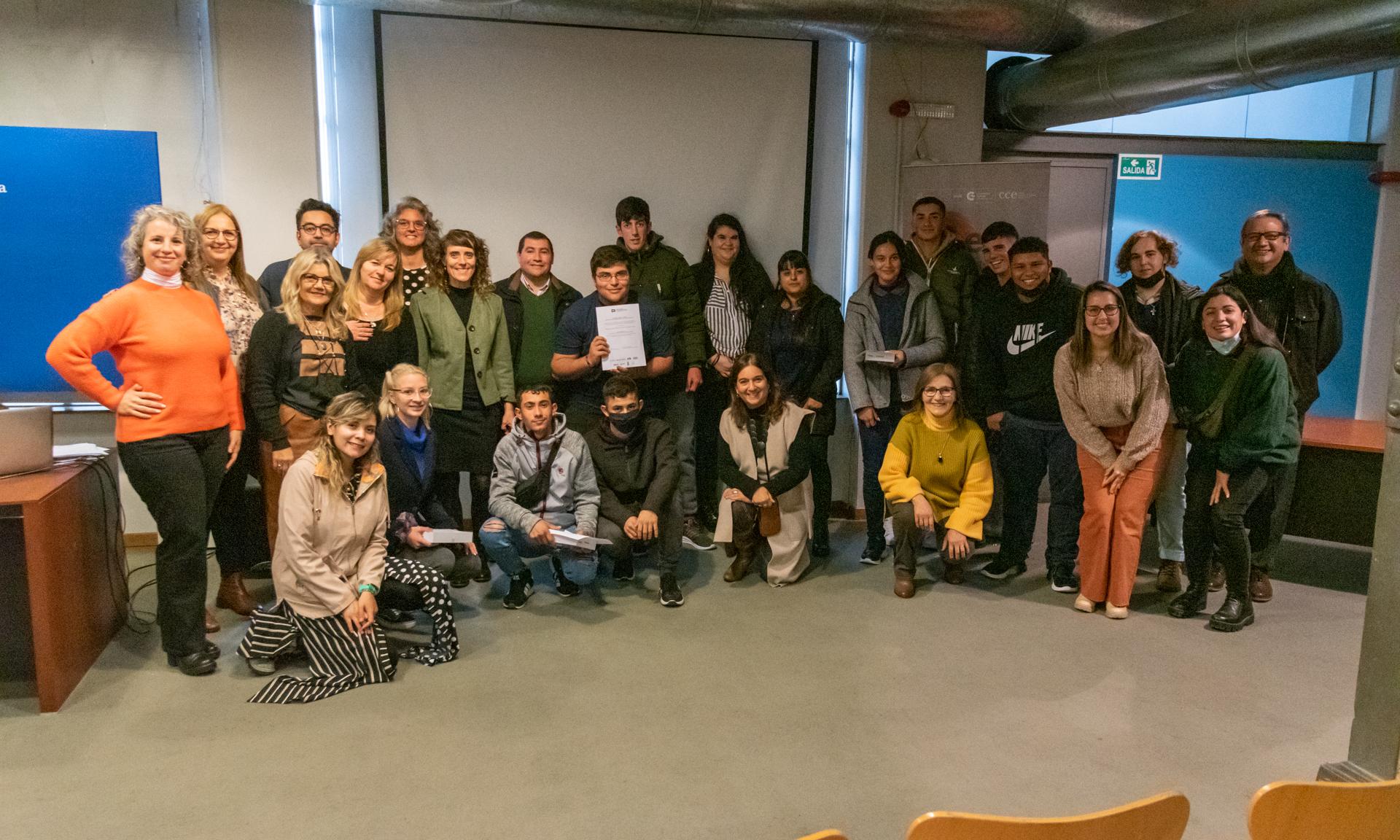 todos posando