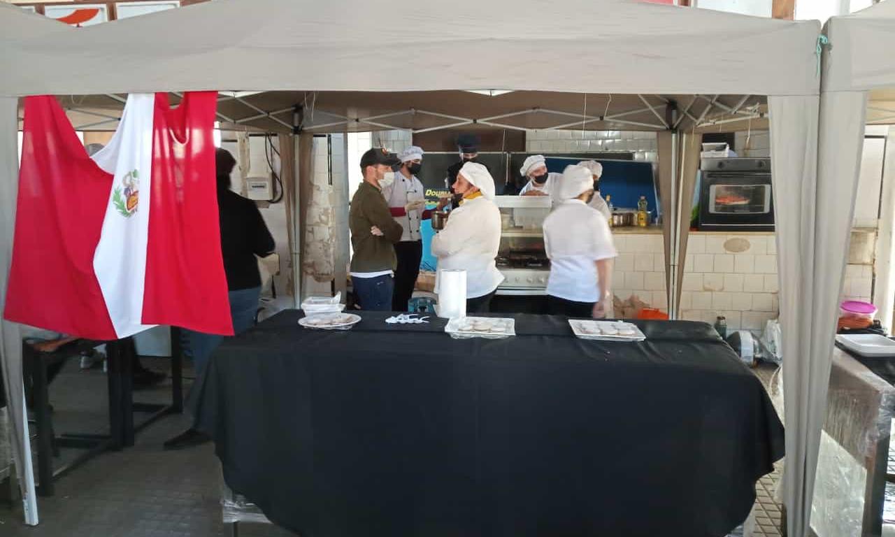 Muestra gastronómica "El sabor del mundo" por alumnos de Florida