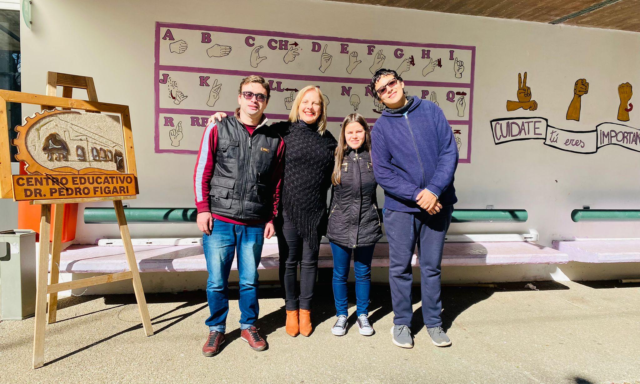 Alumnos sordos del Centro Figari de Artigas