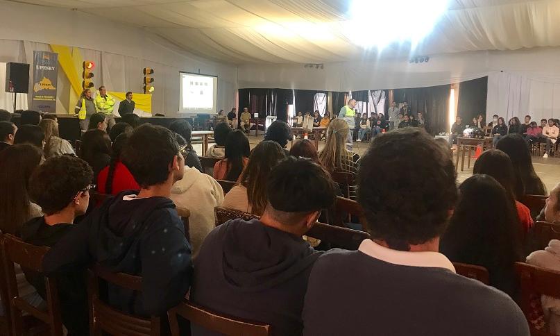en charla seguridad vial