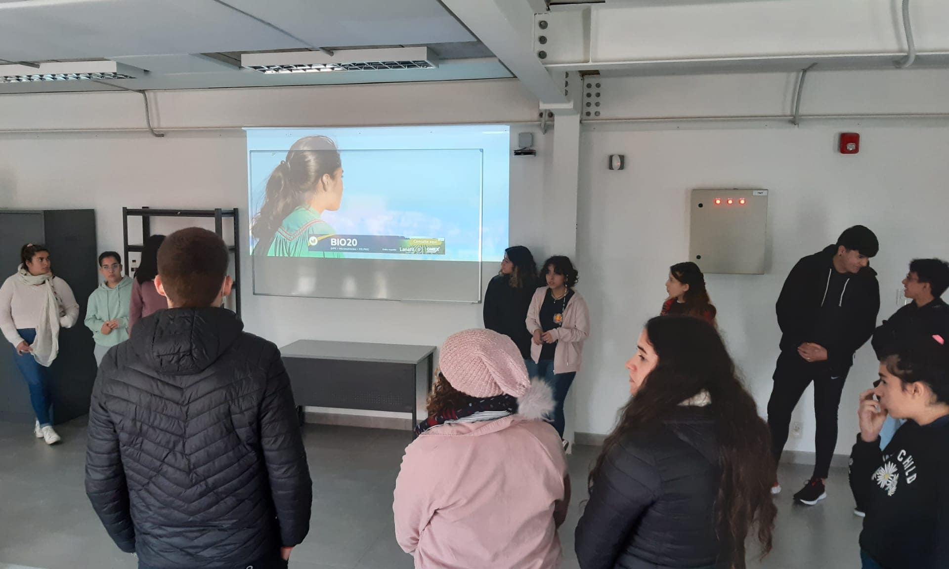 Presentación de la "Valija Migrante" 