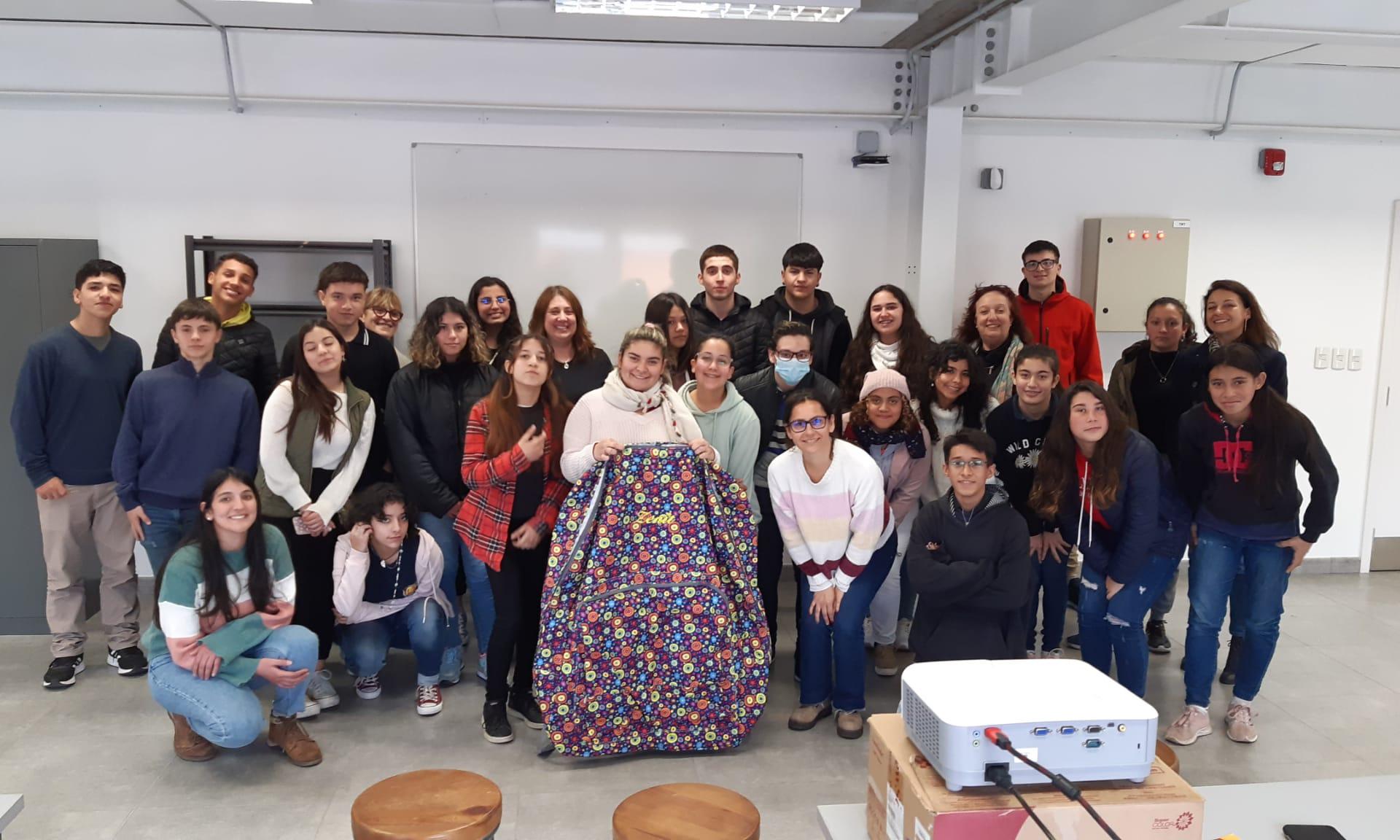 Presentación de la "Valija Migrante"