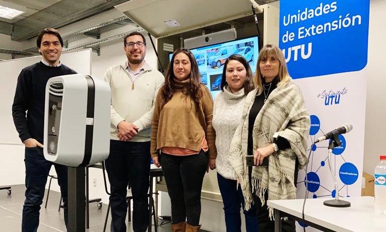 Charla sobre Sistemas de Alimentación de Vehículos Eléctricos en IAE Paysadú 