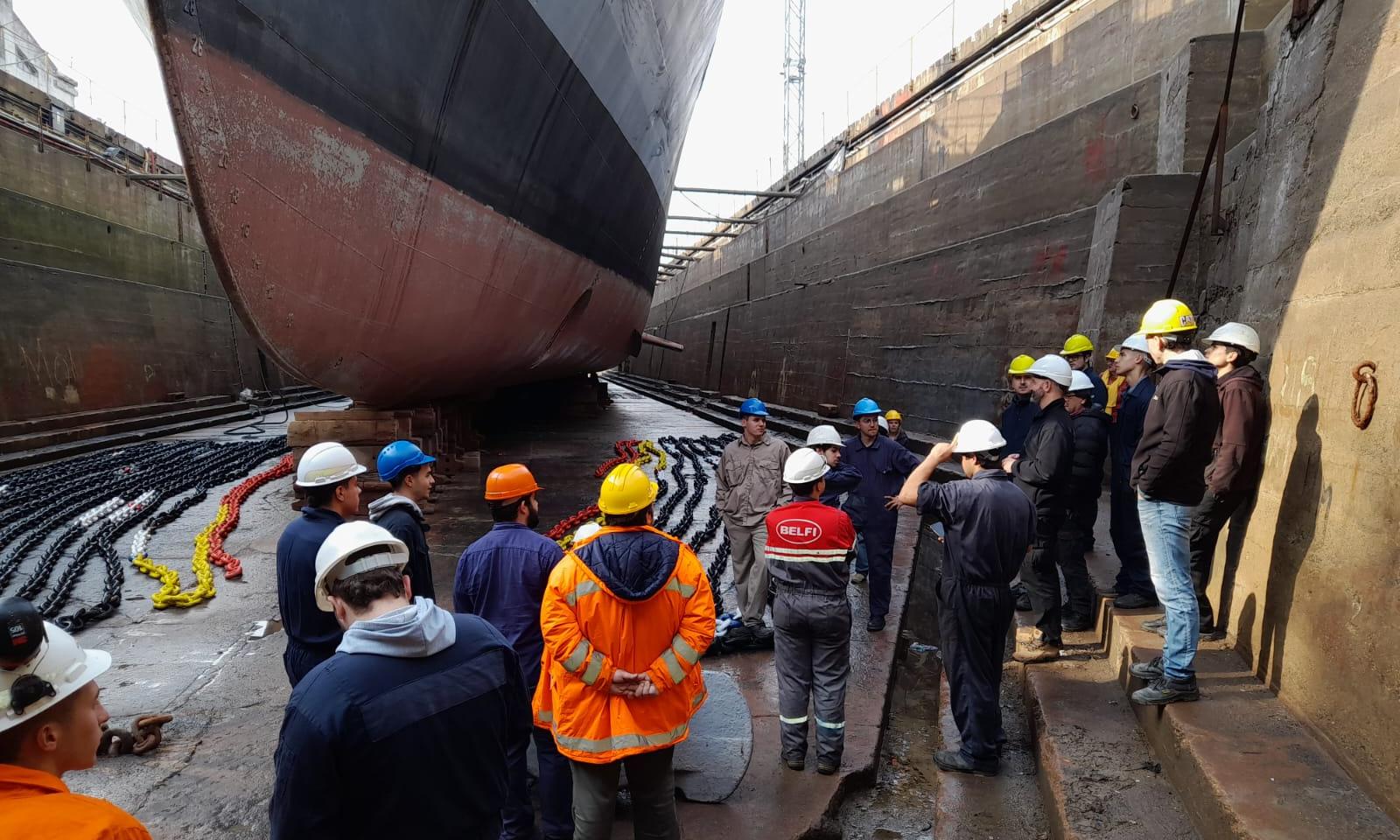 Visita de estudiantes de la ERCNA Carmelo