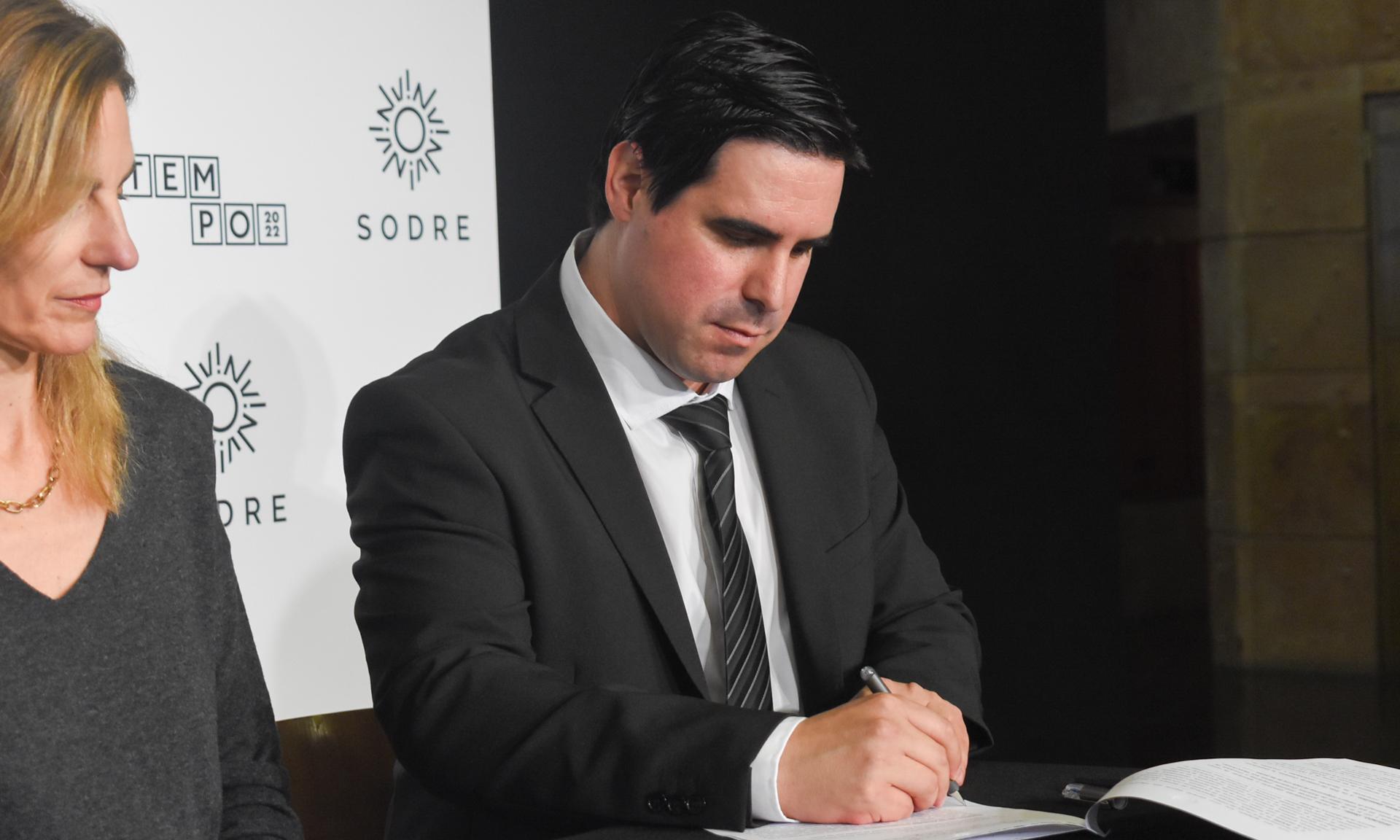 Firma convenio UTU - SODRE
