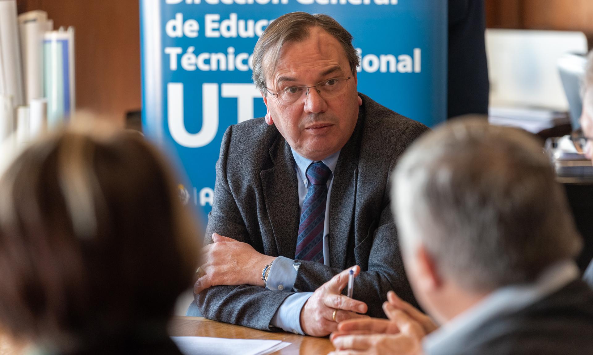 Firma convenio UTU - MTOP