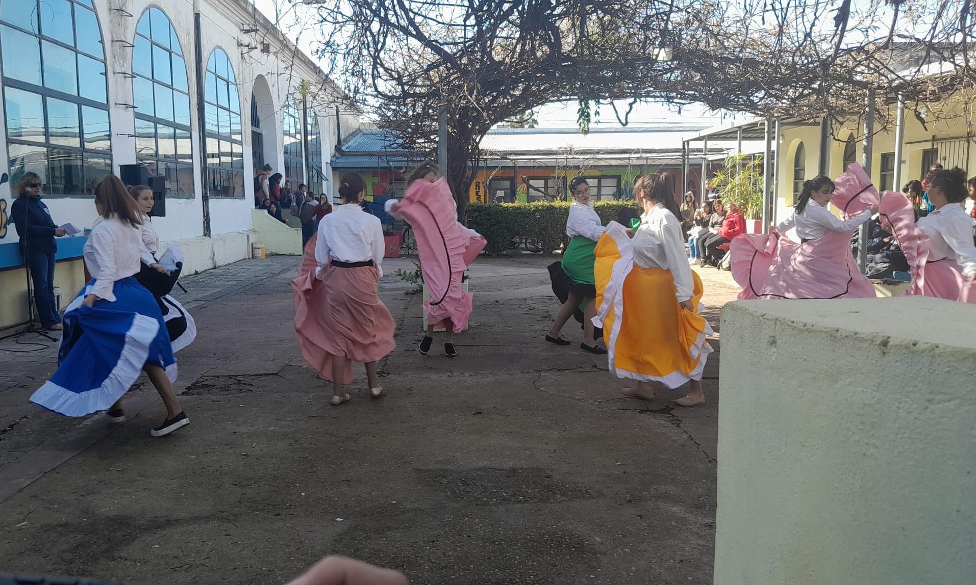 Evento artístico Escuela Técnica Superior de Melo