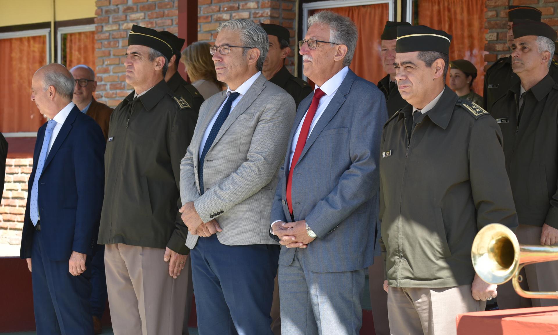Escuela de Músicos del Ejercíto, entrega de certificados Media Báscia