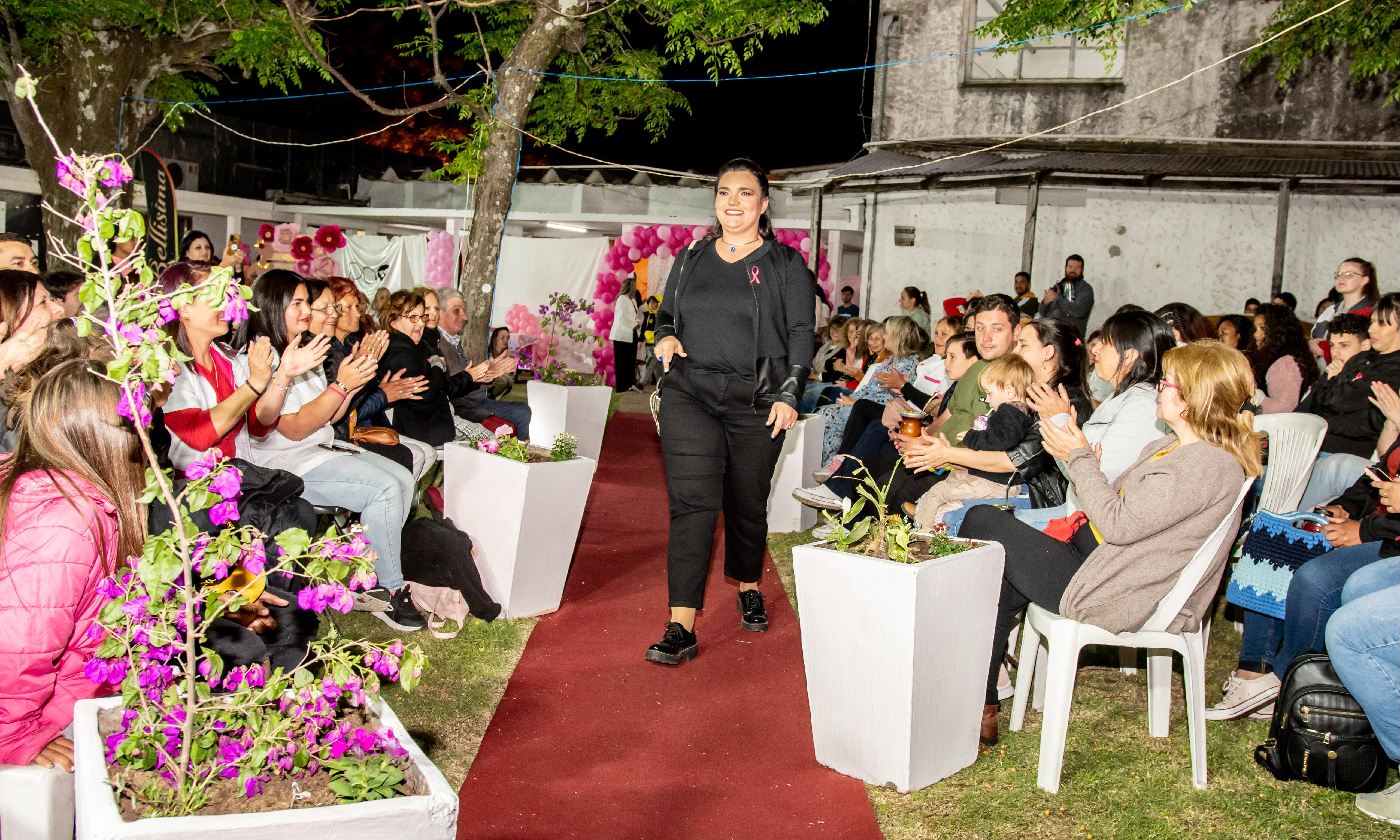 Alumnos de belleza Escuela Técnica Artigas