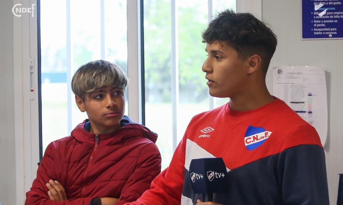 Jugadores de Nacional en visita a UTU Los Céspedes