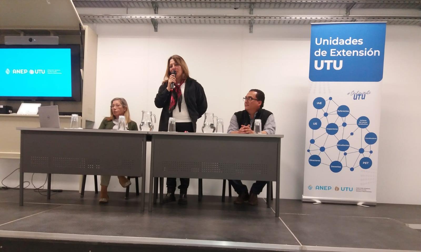 Mesa de Diálogo “Tecnologías para la producción lechera familiar”