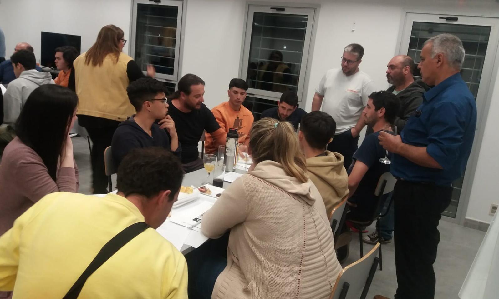 IAE San José: Mesa de diálogo contribuyendo al desarrollo y fortalecimiento de las Pymes Lácteas 