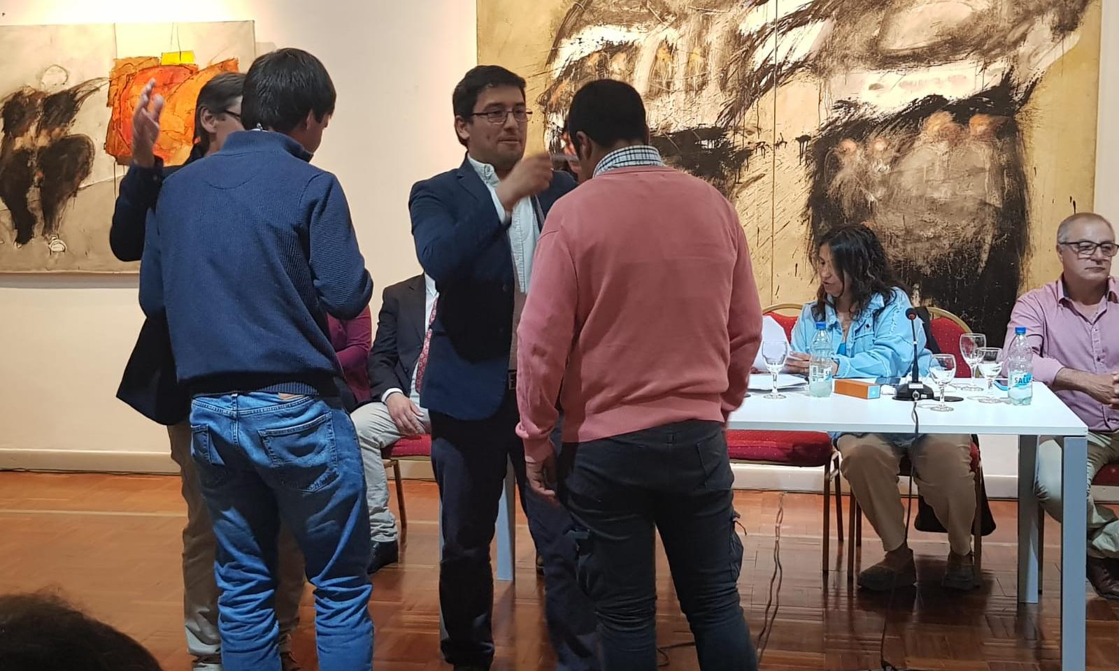 Entrega de reconocimiento 