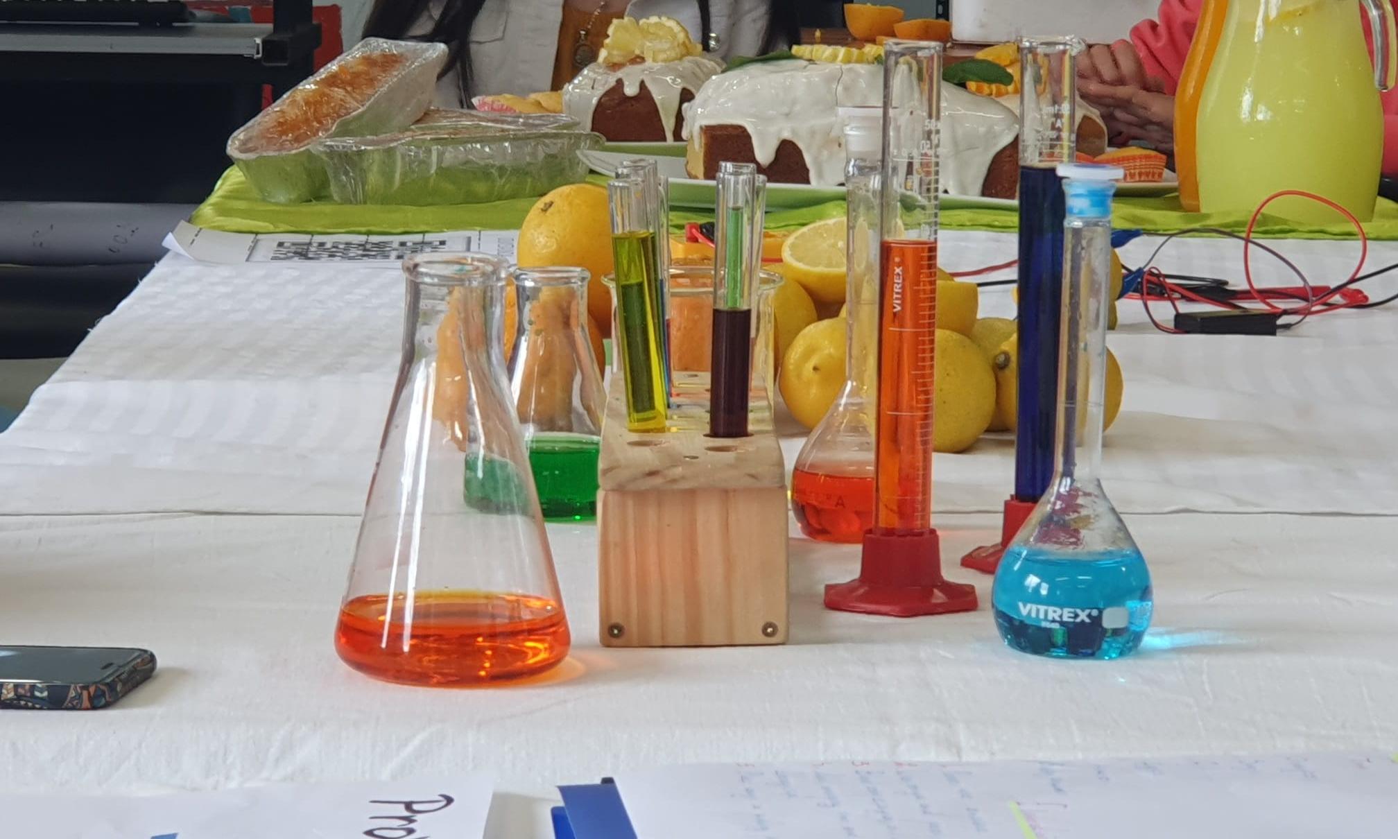 Visita representatnes Universidad de Varsovia al Club de Ciencia UTU Vista Linda