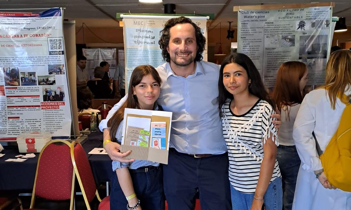 Club de Ciencia PIZACLARTE de la Escuela Agraria de Artigas