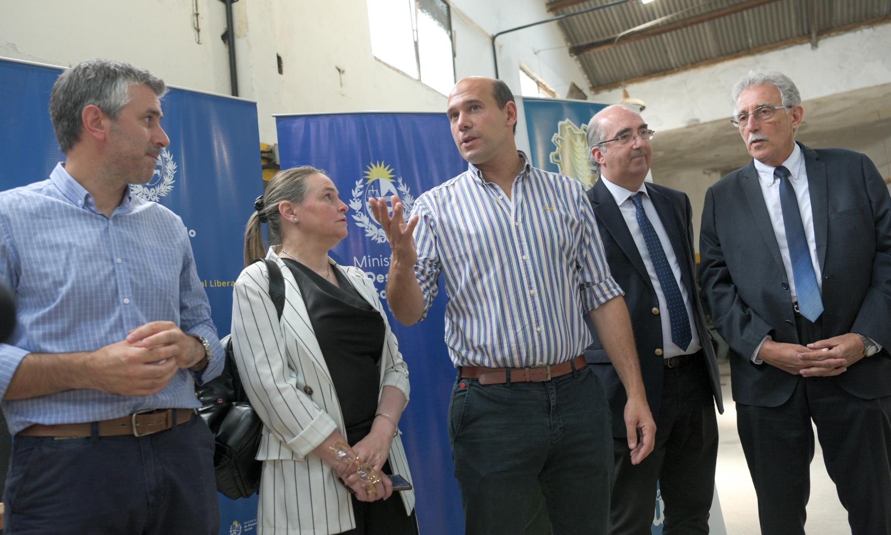 UTU brindará en 2023, curso de Carpintería para liberados del sistema penitenciario