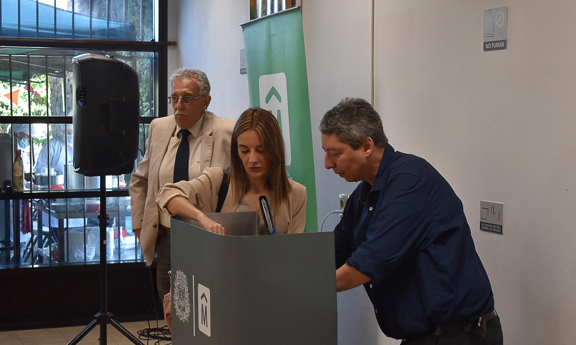 Firma convenio UTU-IM