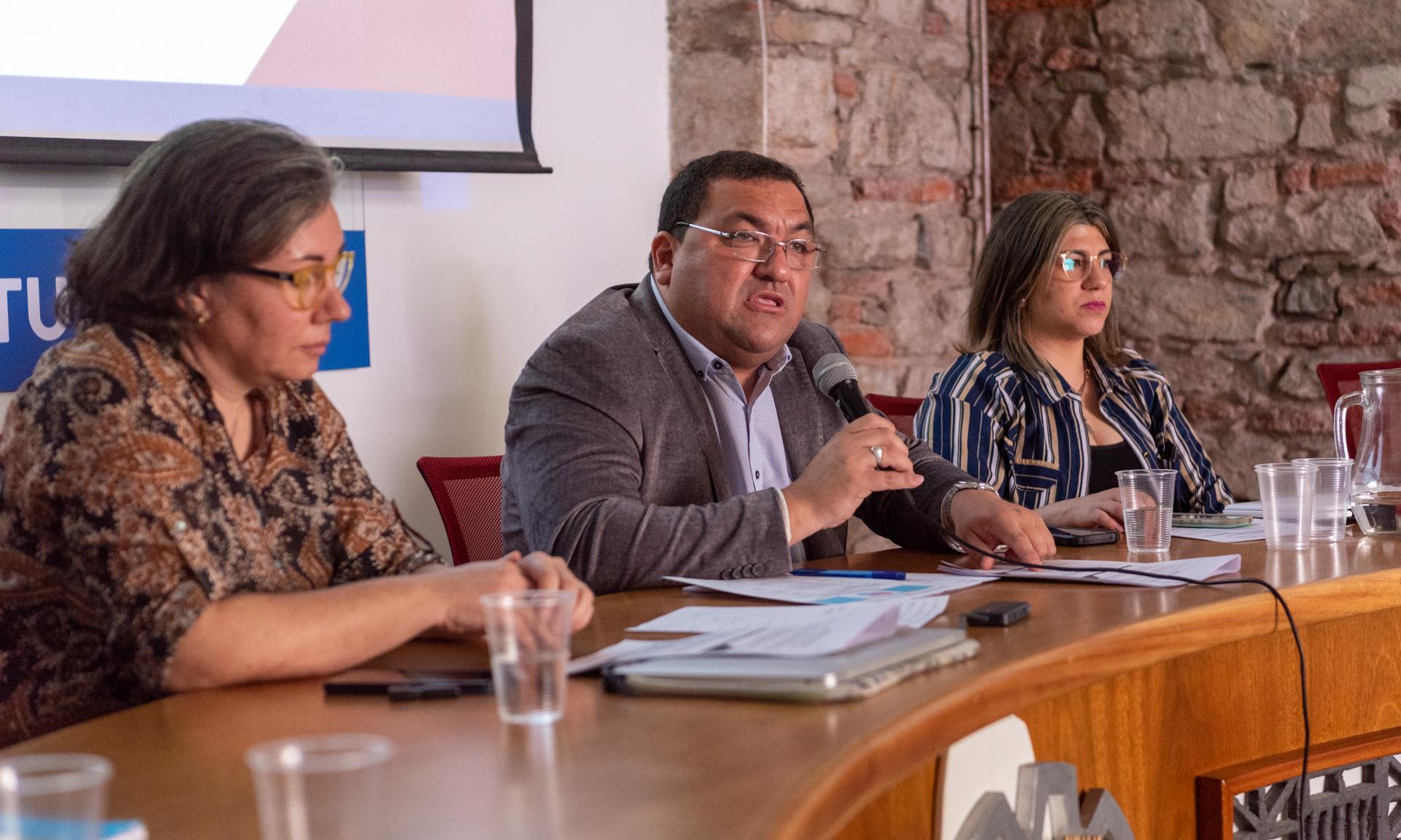Primeros conversatorios de Equipos de Gestión de los Centros María Espínola y Nacional Estudiantil