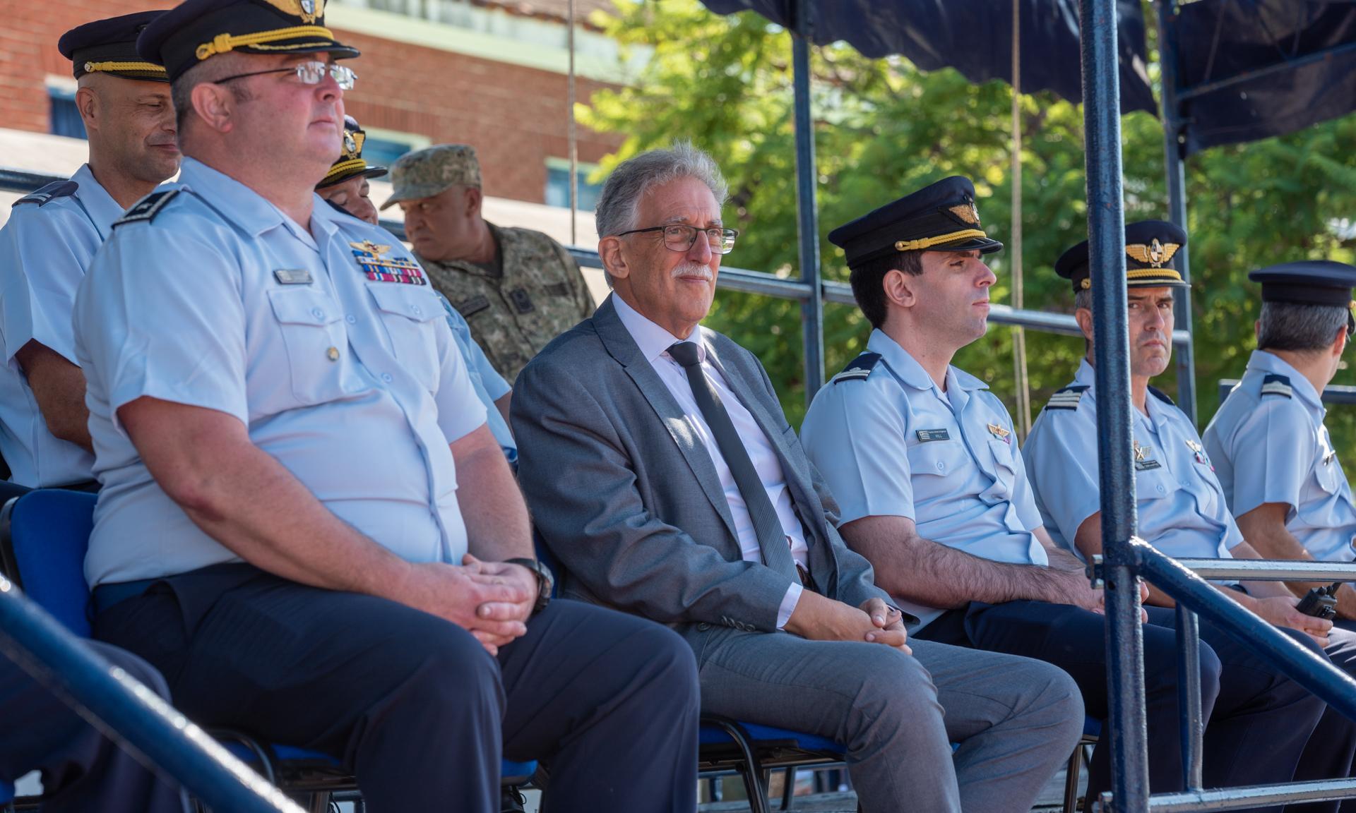El director de UTU participó de la ceremonia de inicio de cursos de la Escuela Técnica de Aeronáutica