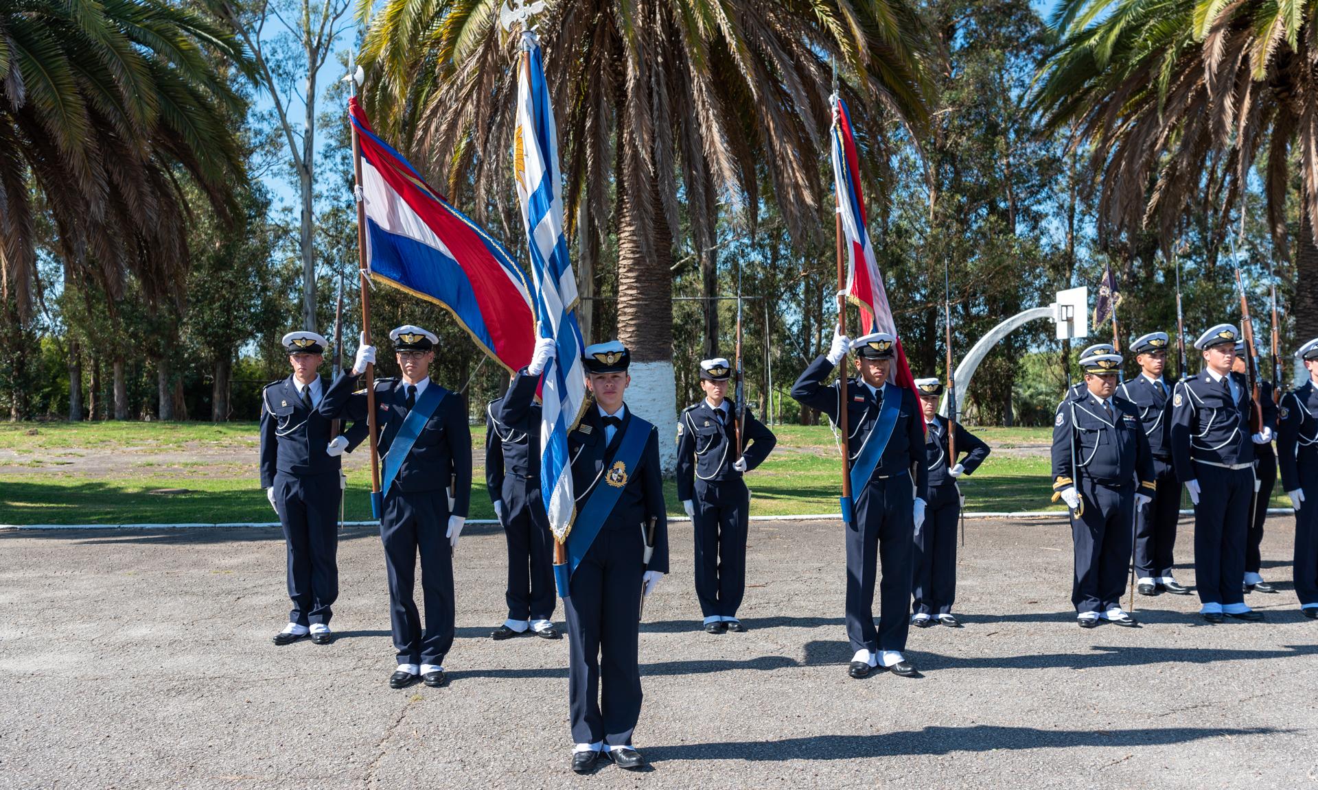 El director de UTU participó de la ceremonia de inicio de cursos de la Escuela Técnica de Aeronáutica