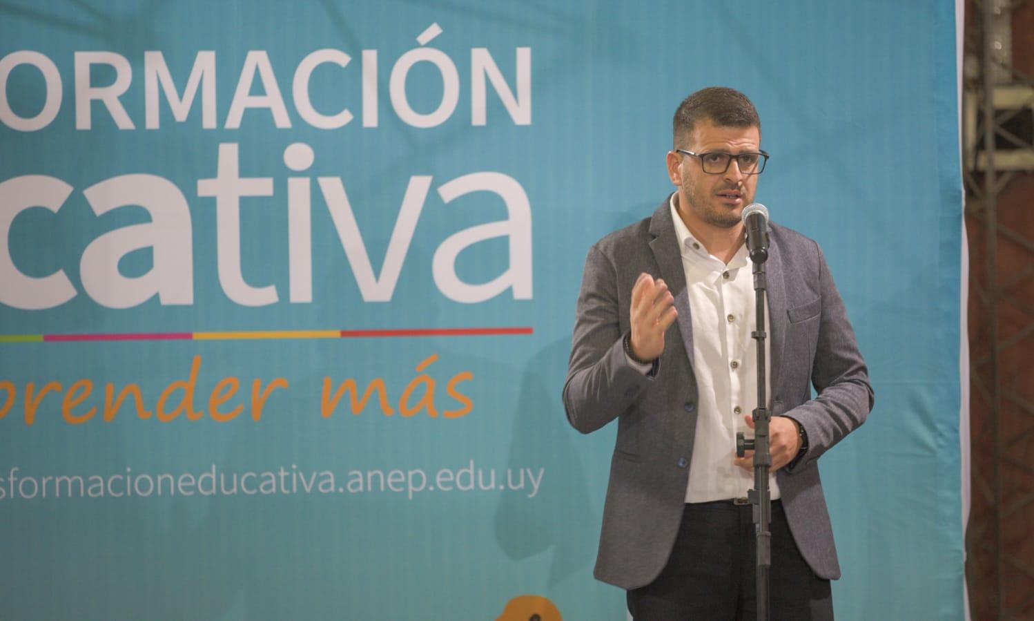 inauguró un nuevo centro educativo 
