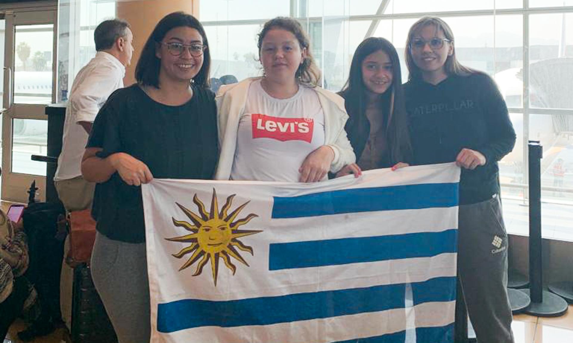 Estudiantes de la Escuela Agraria Guaviyú
