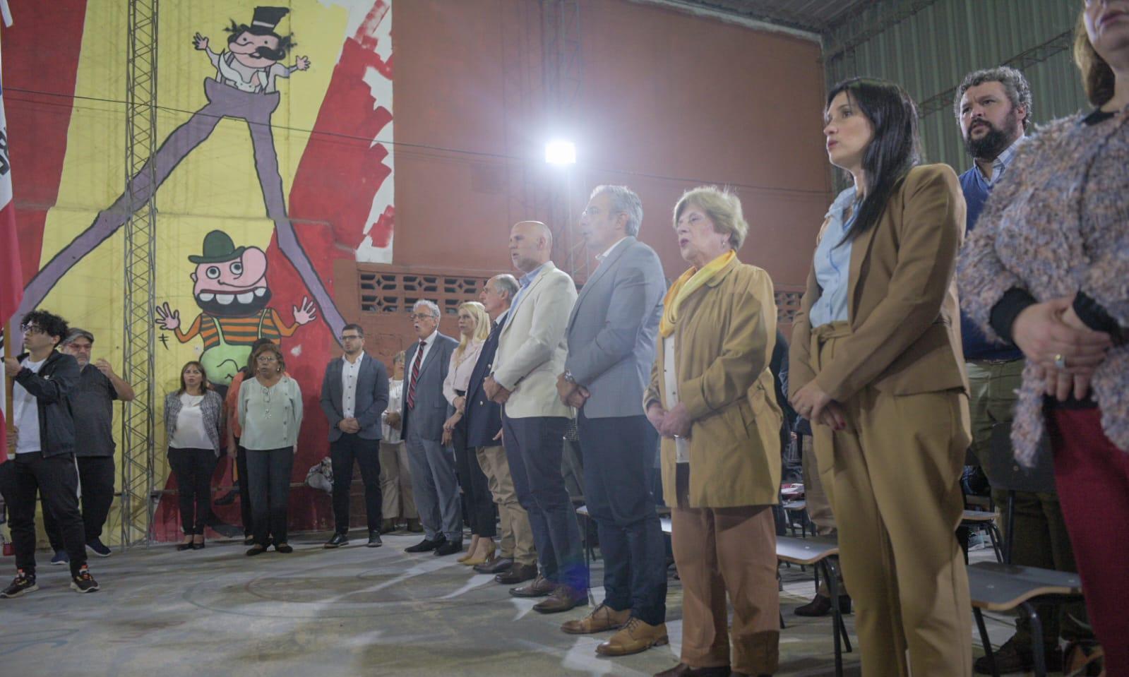 inauguró un nuevo centro educativo 
