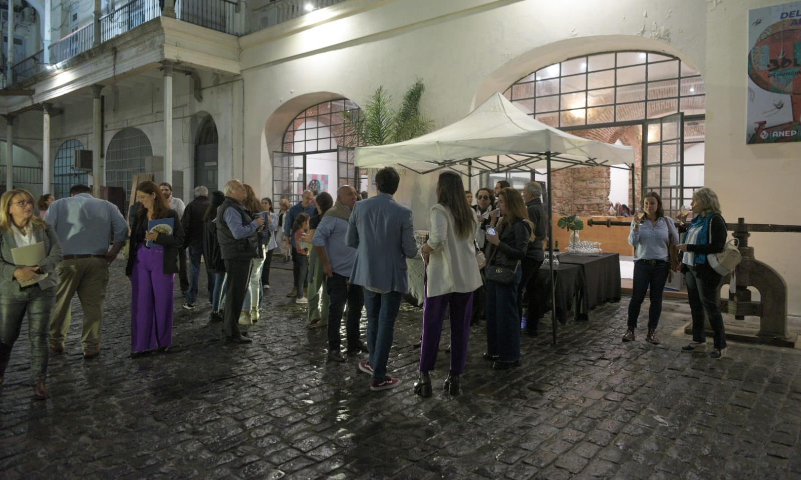 Bolinches presenta en UTU "Renunciando a Renunciar, Los Magos"