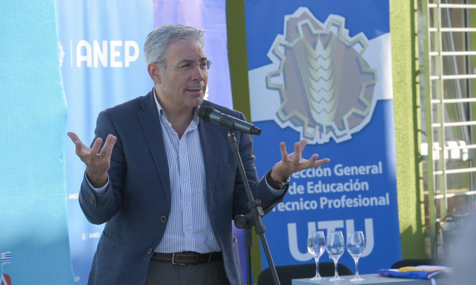 ROBERT SILVA