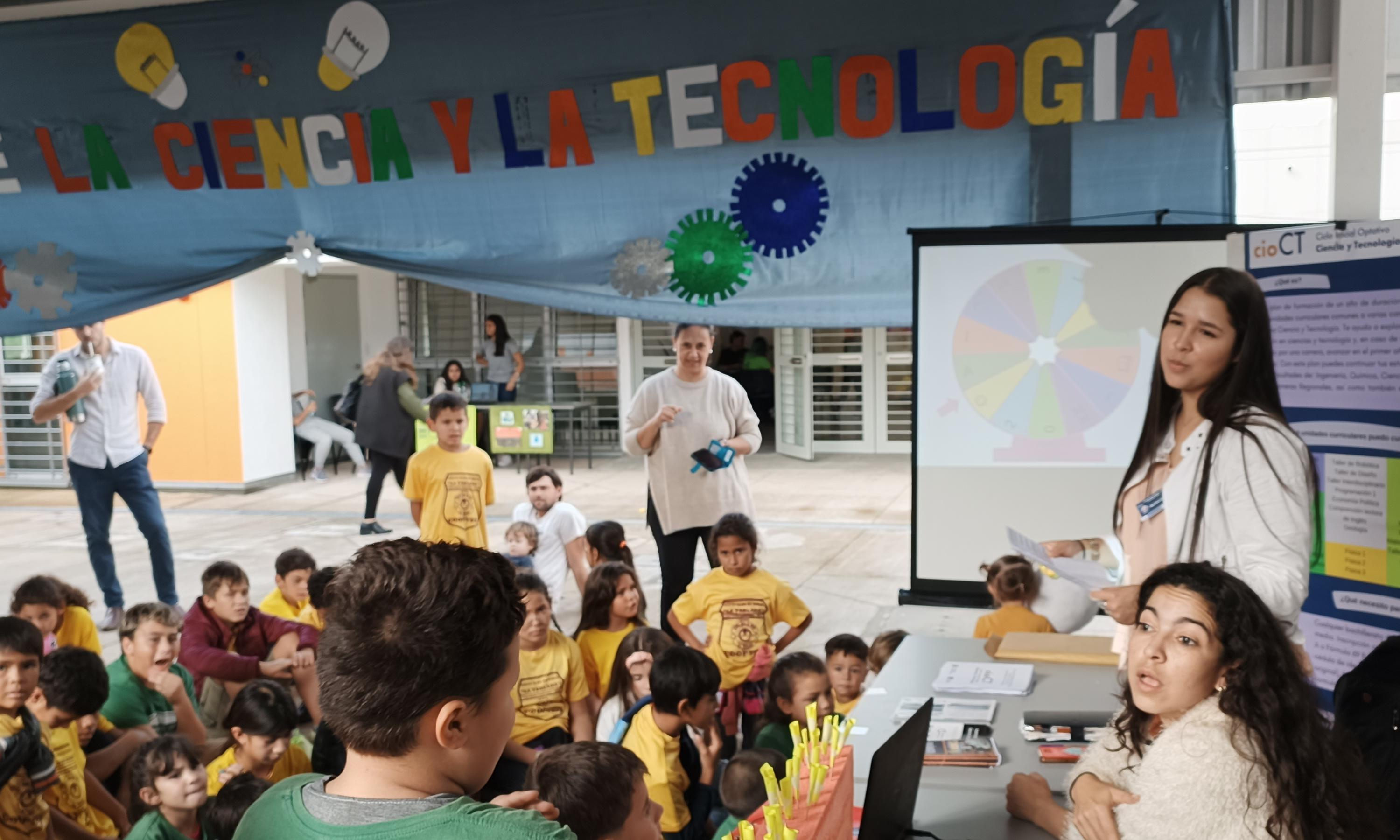 La "Semana de la Ciencia y la Tecnología" tuvo su cierre a nivel nacional en el IAE Salto