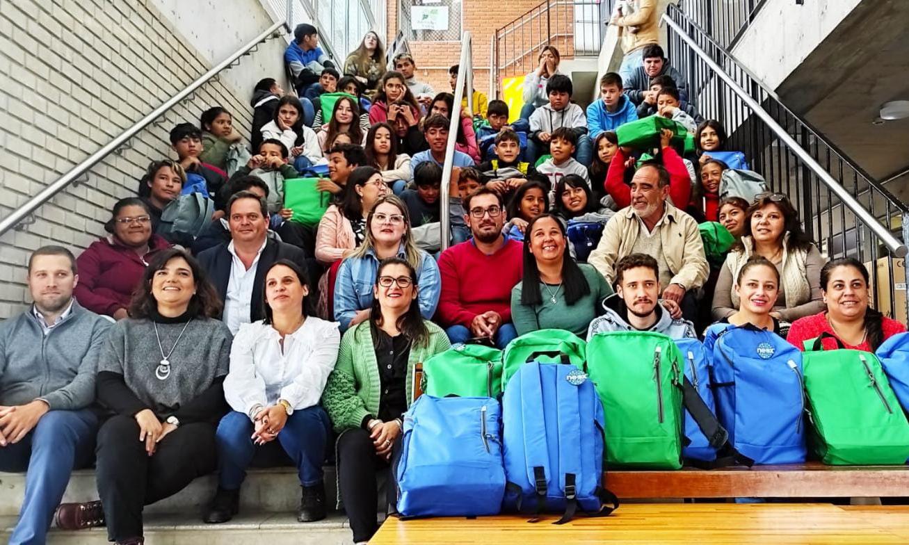 ALUR entregó mochilas con útiles en la Escuela Técnica Tres Fronteras de Bella Unión - Centro "María Espínola"