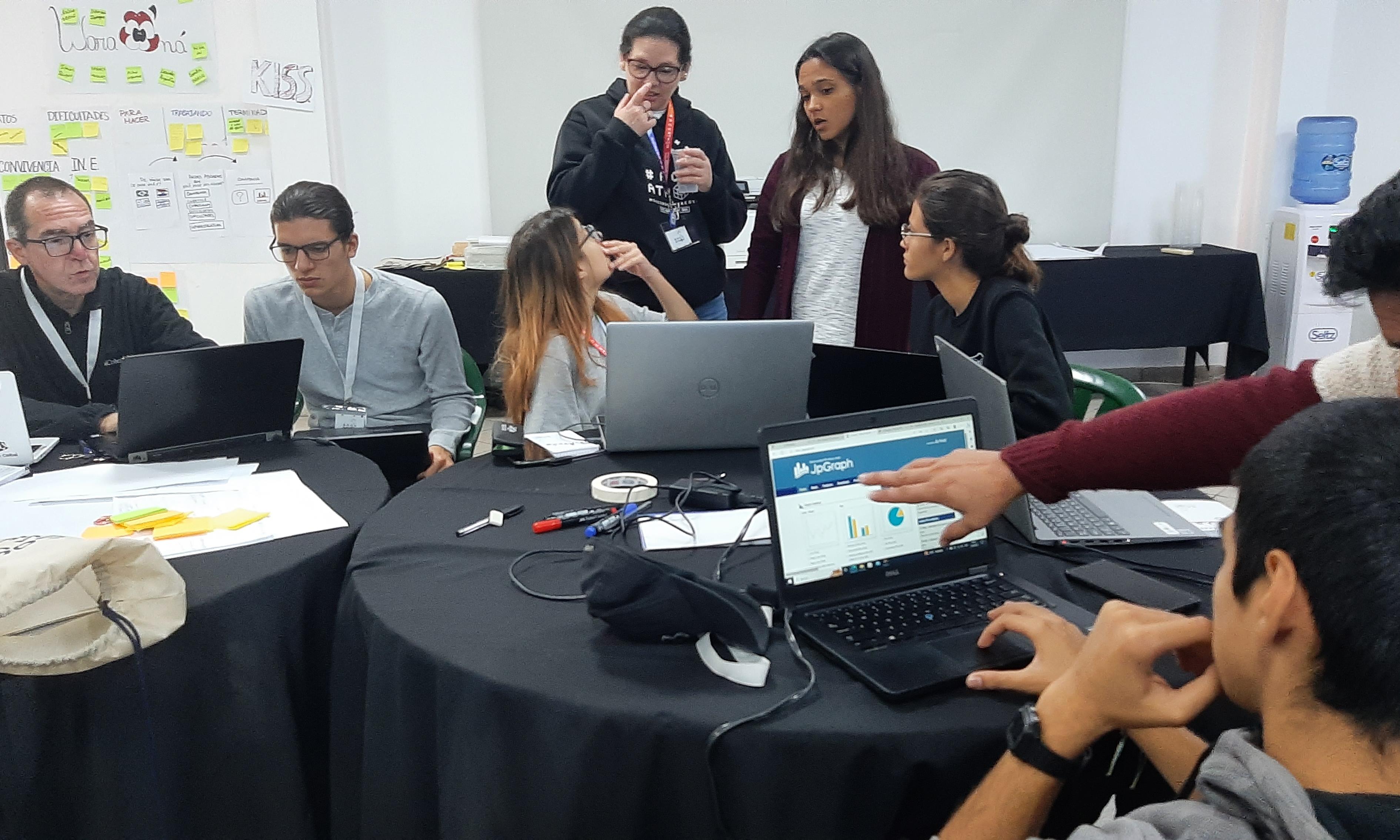 Estudiantes de Mercedes y Maldonado representan a Uruguay en evento internacional en Paraguay